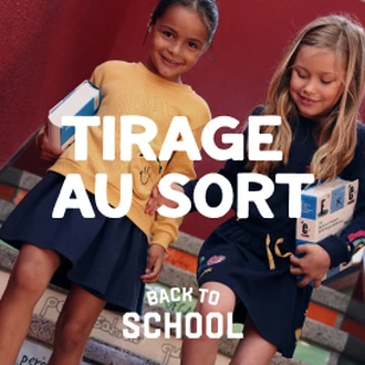 4 cartes de 50€ et 1 de 200€ 🎒