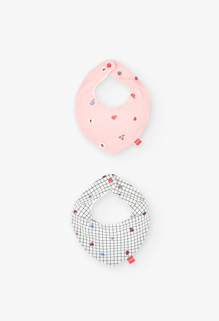 2-pack of knitted bibs for baby in pink and white with checkered pattern