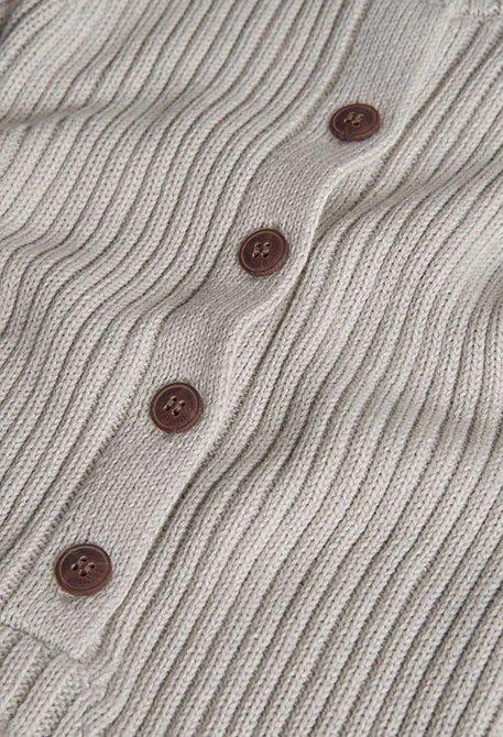 Babygrow de malha em cinzento