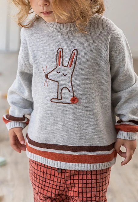 Ensemble bébé en tricot gris à carreaux