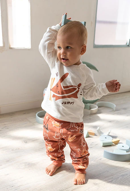 Ensemble bébé en tricot blanc animaux