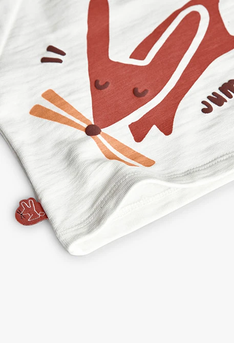 Weiße Baby-Strickkombination mit Tiermotiven