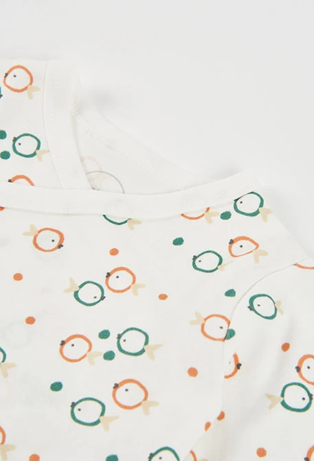 Conjunto para bebé com estampado de peixes
