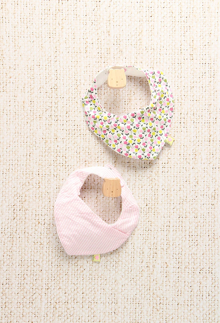 Pack of knitted bibs for unisex baby in pink with floral print
