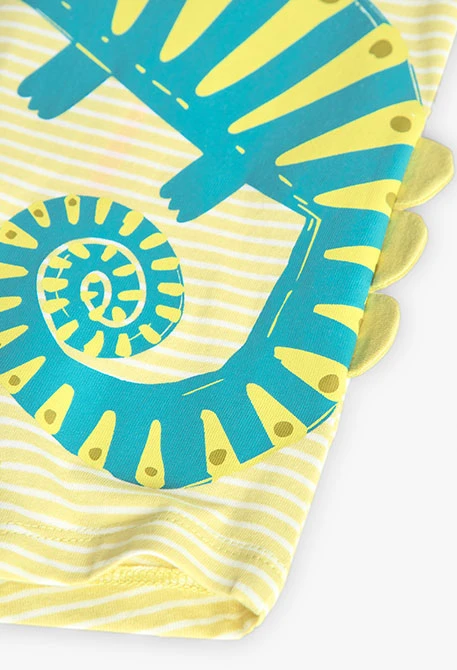 Grenouillère en tricot pour bébé garçon de couleur jaune avec motif caméléon.