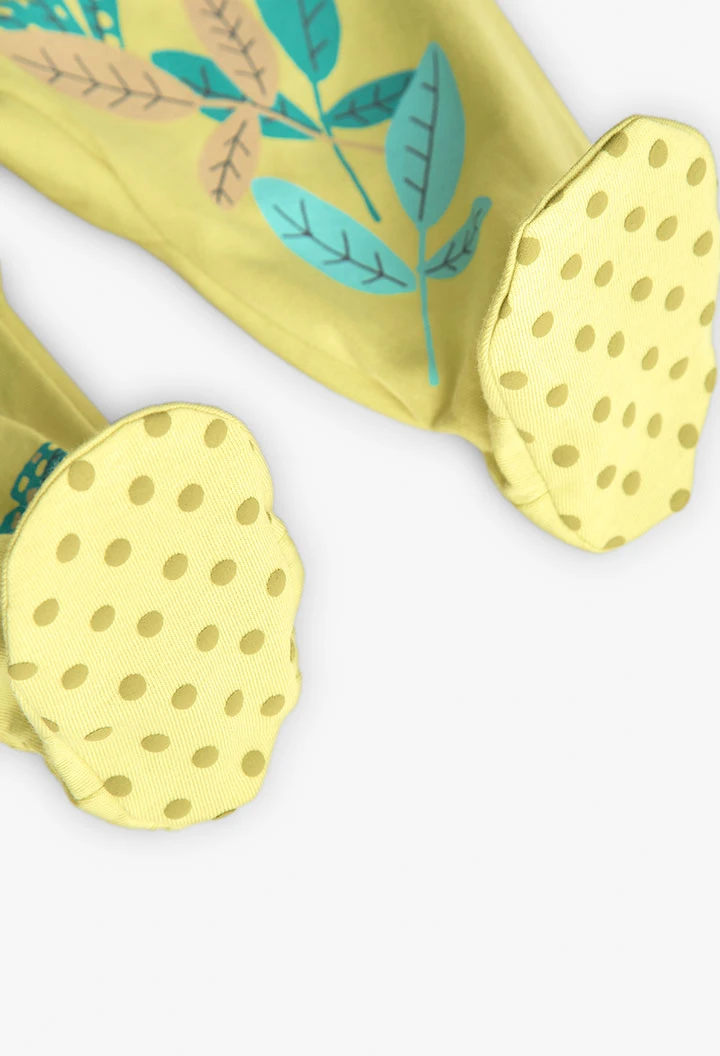 Pagliaccetto lavorato a maglia per neonato di colore verde