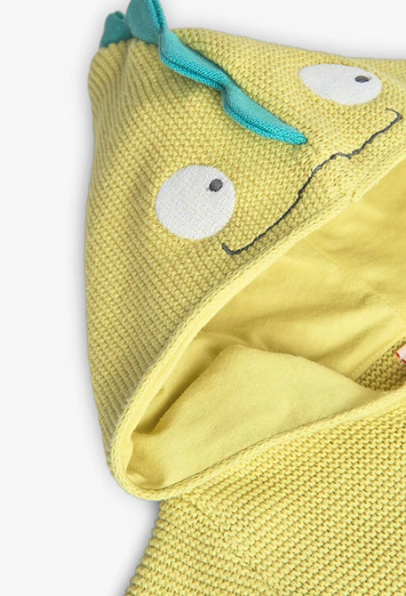 Veste en tricot pour bébé garçon de couleur verte.