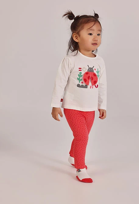 Baby outfit in white cotton