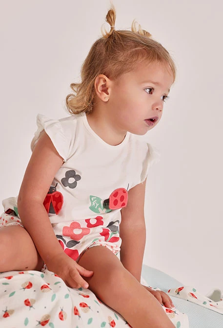 Babygrow de algodão branco para bebé