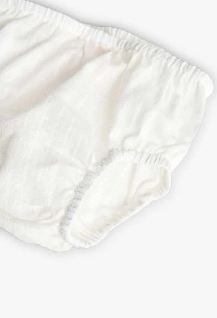 Robe en tricot pour bébé fille de couleur blanche