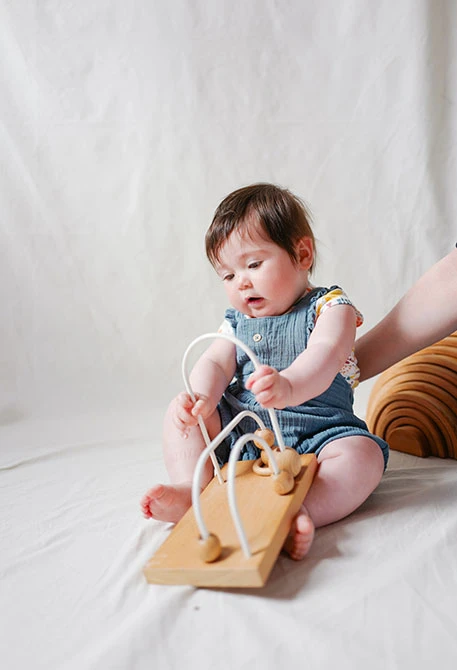 Set aus T-Shirt und Strampler für Babys mit verschiedenem Muster