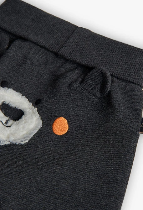 Baby outfit in white and dark grey knit fabric