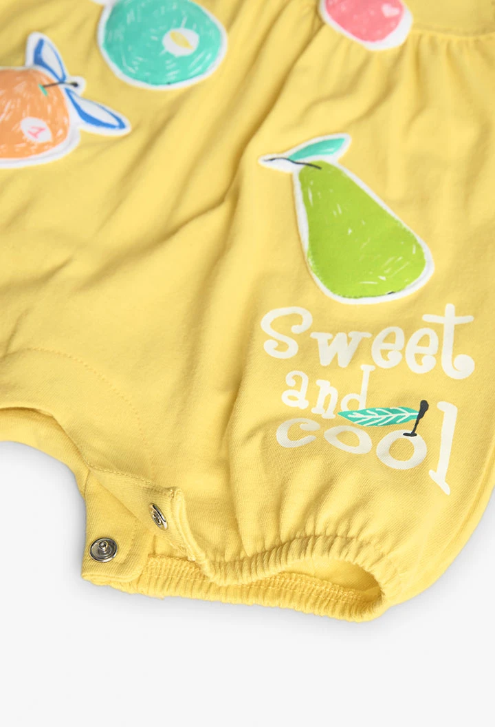 Pagliaccetto in maglia per neonata di colore giallo