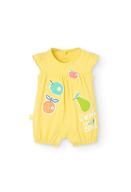 Grenouillère en maille pour bébé fille de couleur jaune.