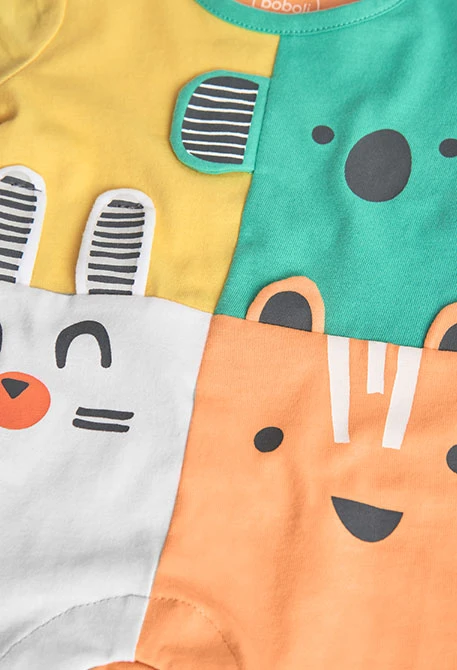Barboteuse courte en tricot pour bébé garçon en couleur saumon
