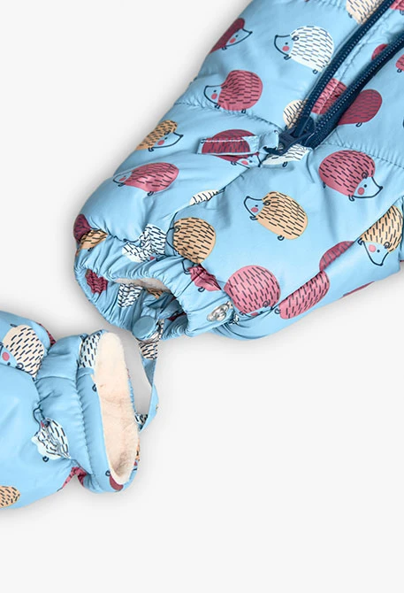 Combinaison en tricot bleu d´animaux pour bébé