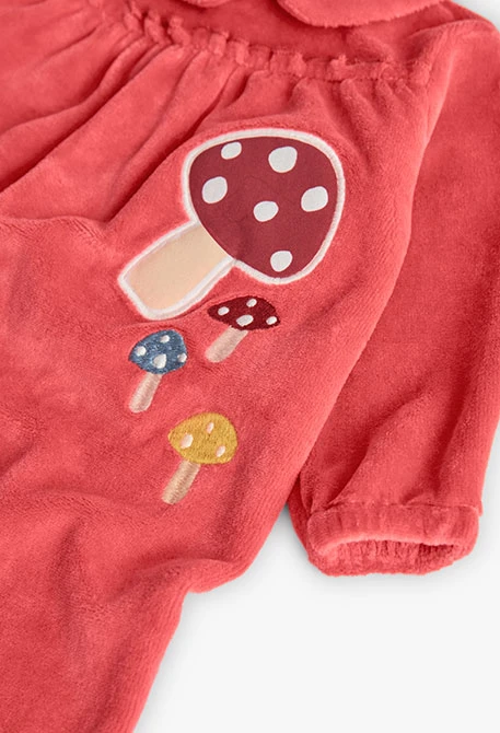 Grenouillère en tricot rose pour bébé