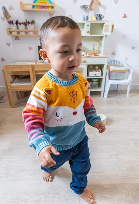 Maglione neonato a maglia giallo