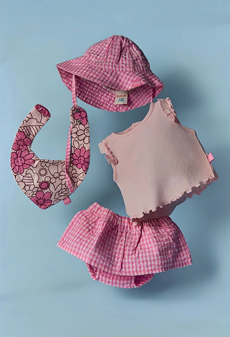 Babyset aus rosa Baumwolle