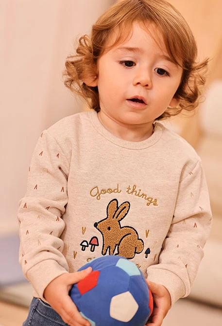 Completo in maglia neonata beige con ricamo coniglietto