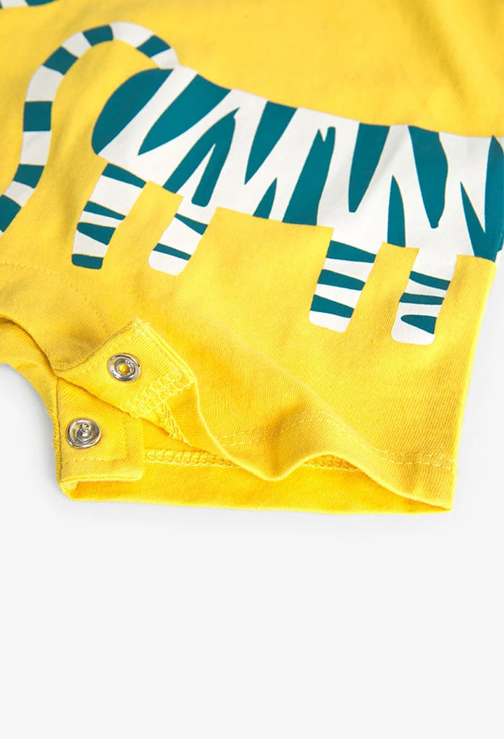 Grenouillère tricotée pour bébé en jaune