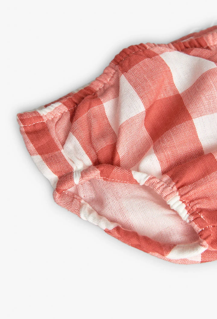 Vestido de malha para bebé menina com design de xadrez em vermelho
