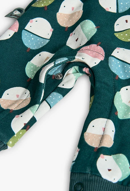 Hellgrünes Strickset für Babys mit Muster