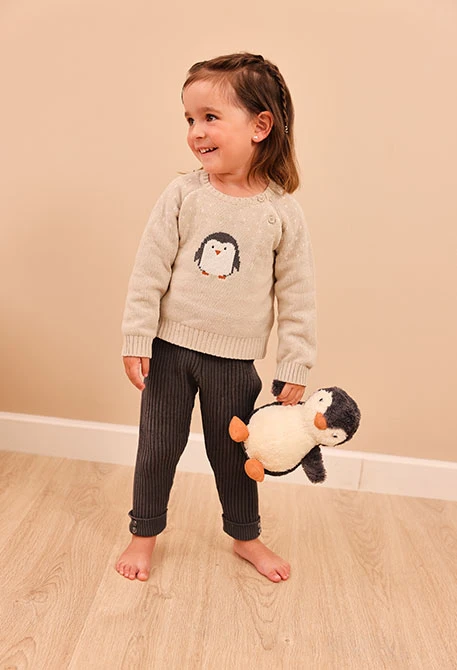 Conjunto bebé bege estampado de pinguim