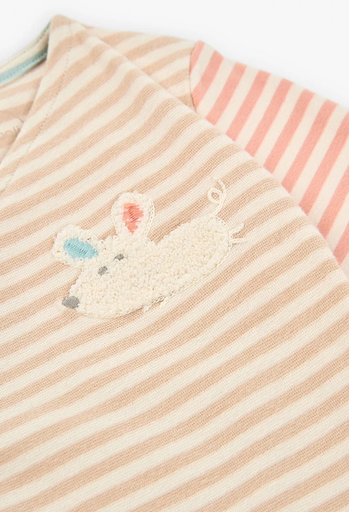 Gestreifter Babypyjama