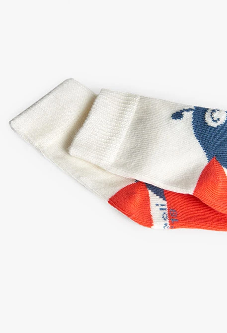 Pack of knitted baby socks in pink.