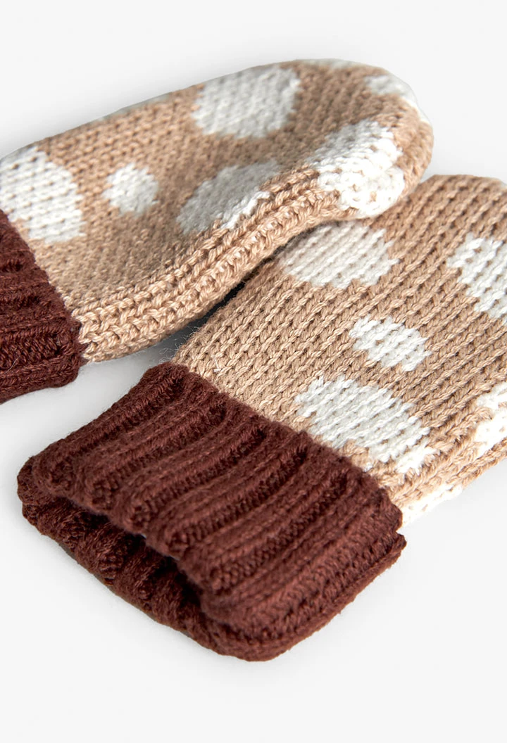 Braune Strickhandschuhe