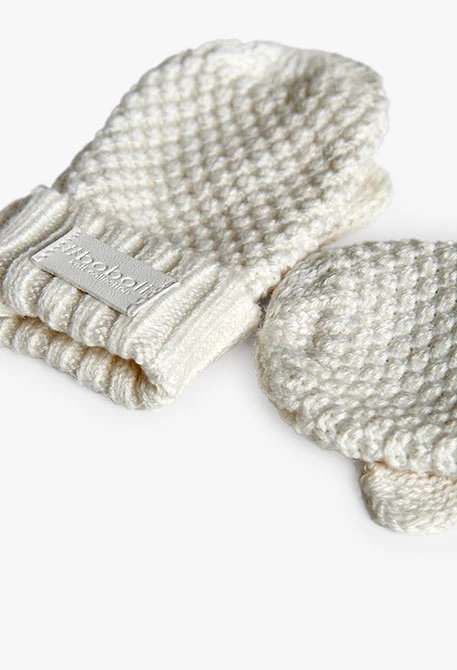 Weiße Babyhandschuhe