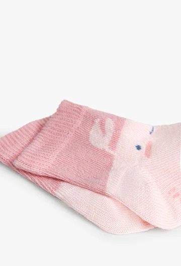 Pack of baby socks in pink