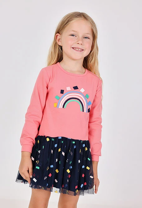 Vestido de punto rosa con estampado