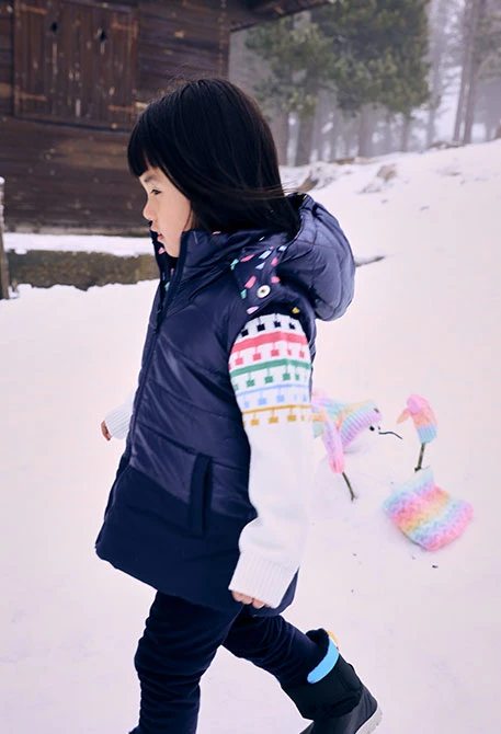 Girl´s reversible technical fabric gilet blue