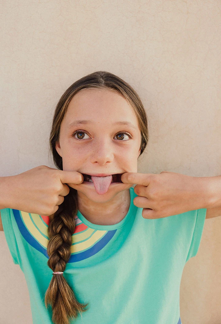 T-shirt de malha para bebé menina em verde