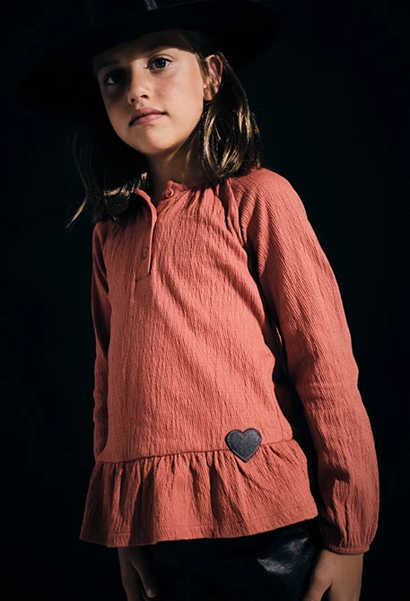 Orange knit girl´s T-shirt