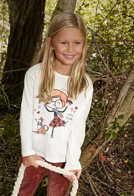 Girl´s white cotton t-shirt