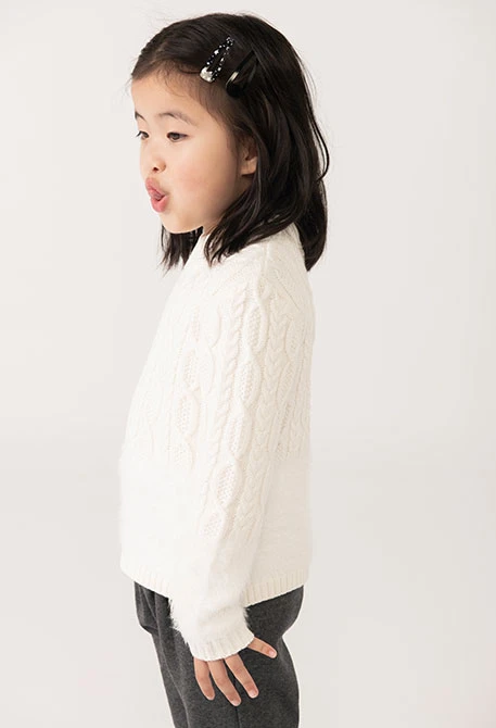 Weißer Strickpullover für Mädchen