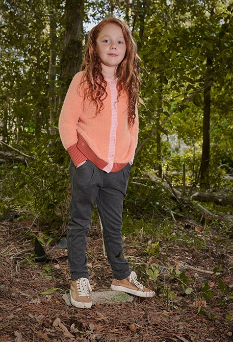 Girl´s dark grey knitted trousers