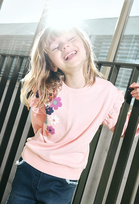 Girl´s pink floral fleece sweatshirt