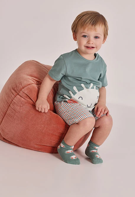 Conjunto bebé camiseta y pantalón corto algodón verde