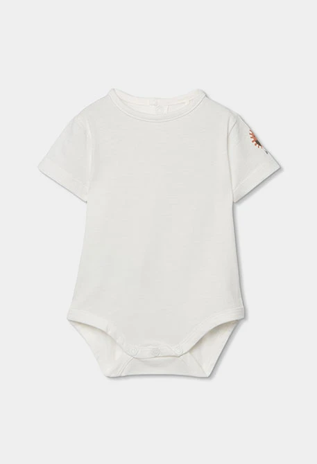 Conjunto bebé t-shirt e macacão de algodão estampado