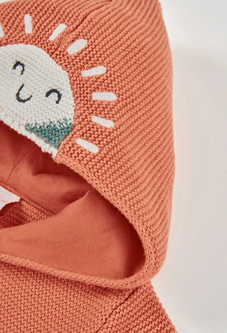 Veste bébé en tricot marron