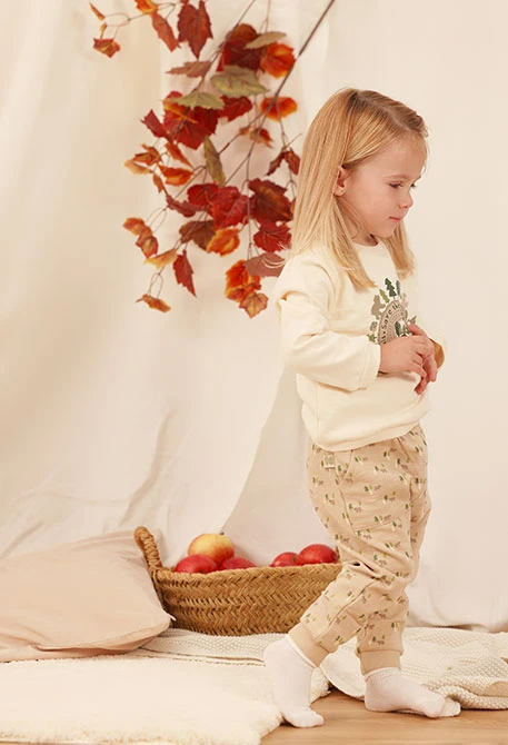 Babystrick-Set für Jungen in Naturfarbe mit Tierprint