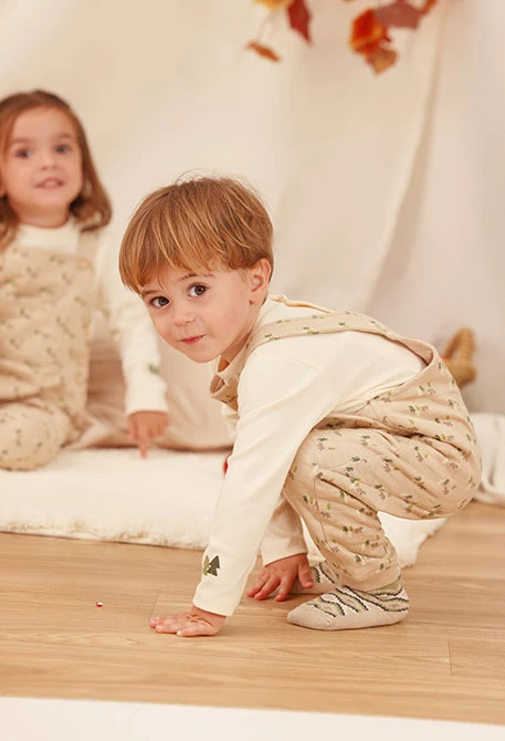 Conjunto punto bebé beige estampado osos