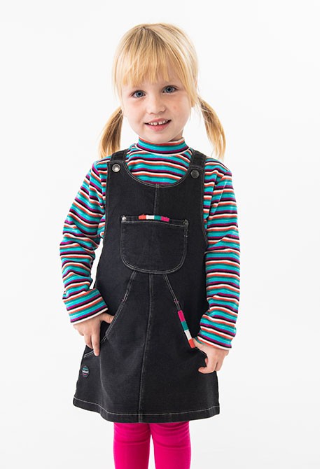 Pichi para bebe nina en denim liso de color negro con tirantes y cierre de corchete