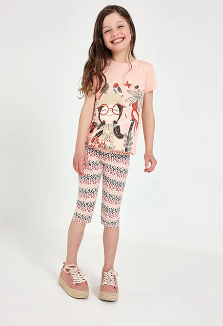 Conjunto de camiseta y pantalón de punto para bebé niña en color salmón