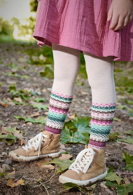 Strawberry pattern knit tights