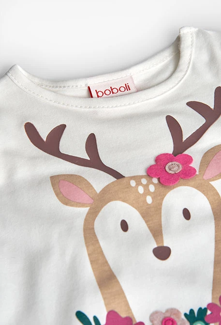 White knit girl´s t-shirt with deer